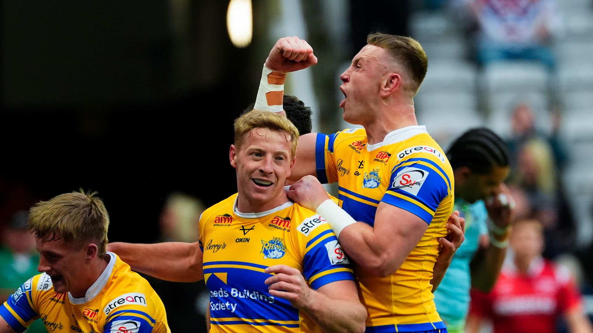 Leeds too strong for Saints as yellow card causes controversy