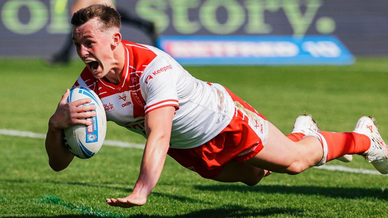 Jack Broadbent scored twice as Hull KR booked a Challenge Cup final place after victory over Catalans Dragons