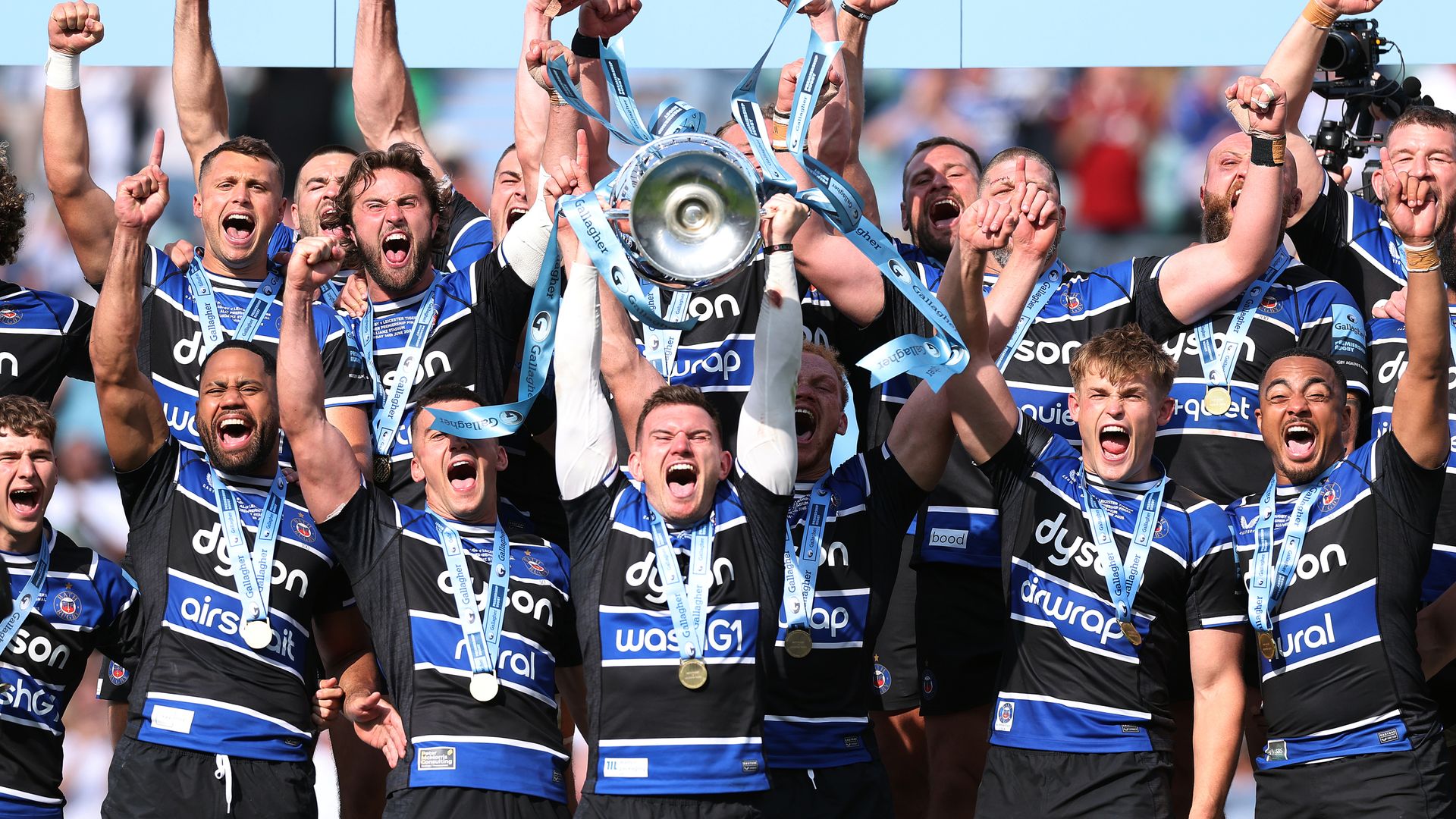 Bath hold off late Tigers fightback for first Premiership title since 1996
