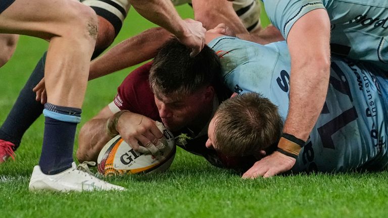 Jones produced a stunning finish for his and the Lions' second try