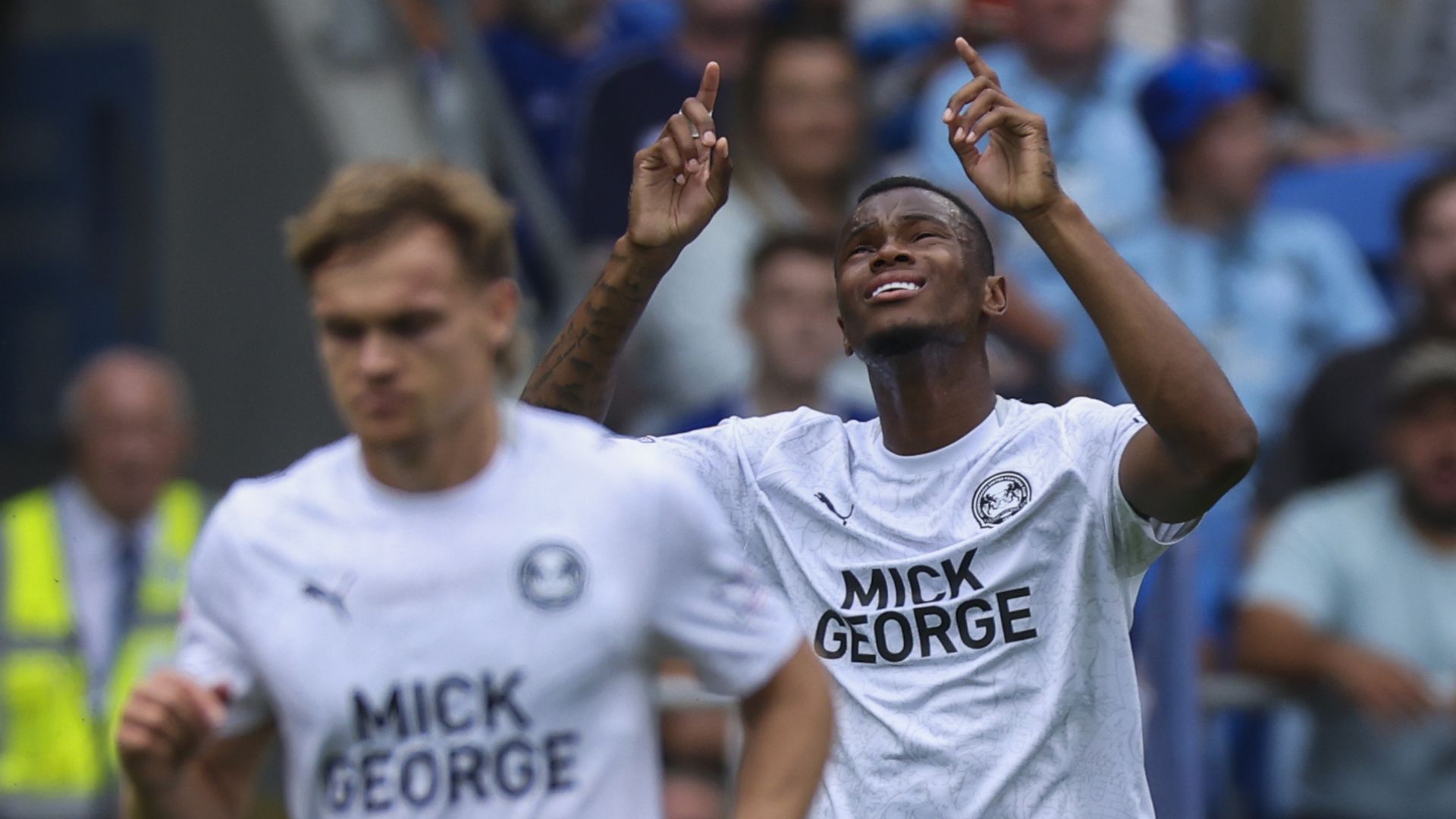 Stunning! Cardiff level with free-kick as EFL returns LIVE on Sky!