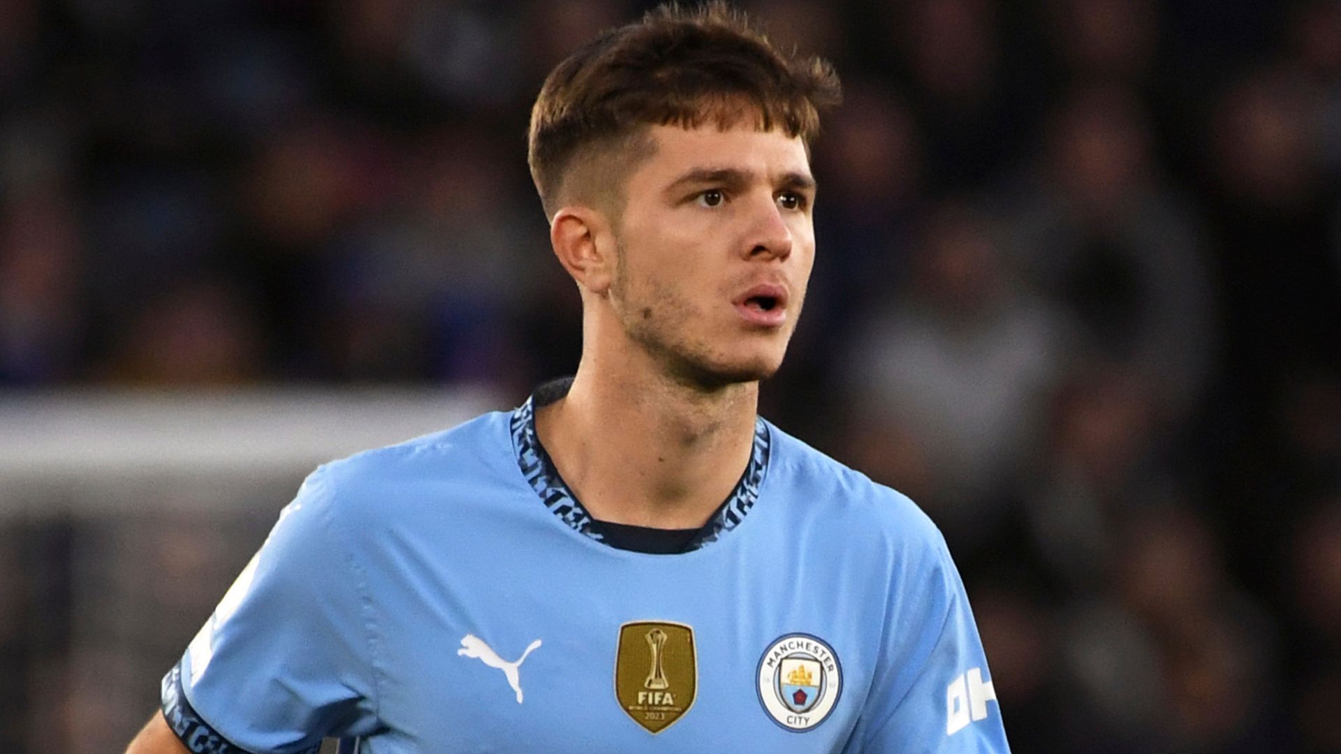 Nottingham Forest se dogovarja za prestop Jamesa McAteeja in Omarija Hutchinsona