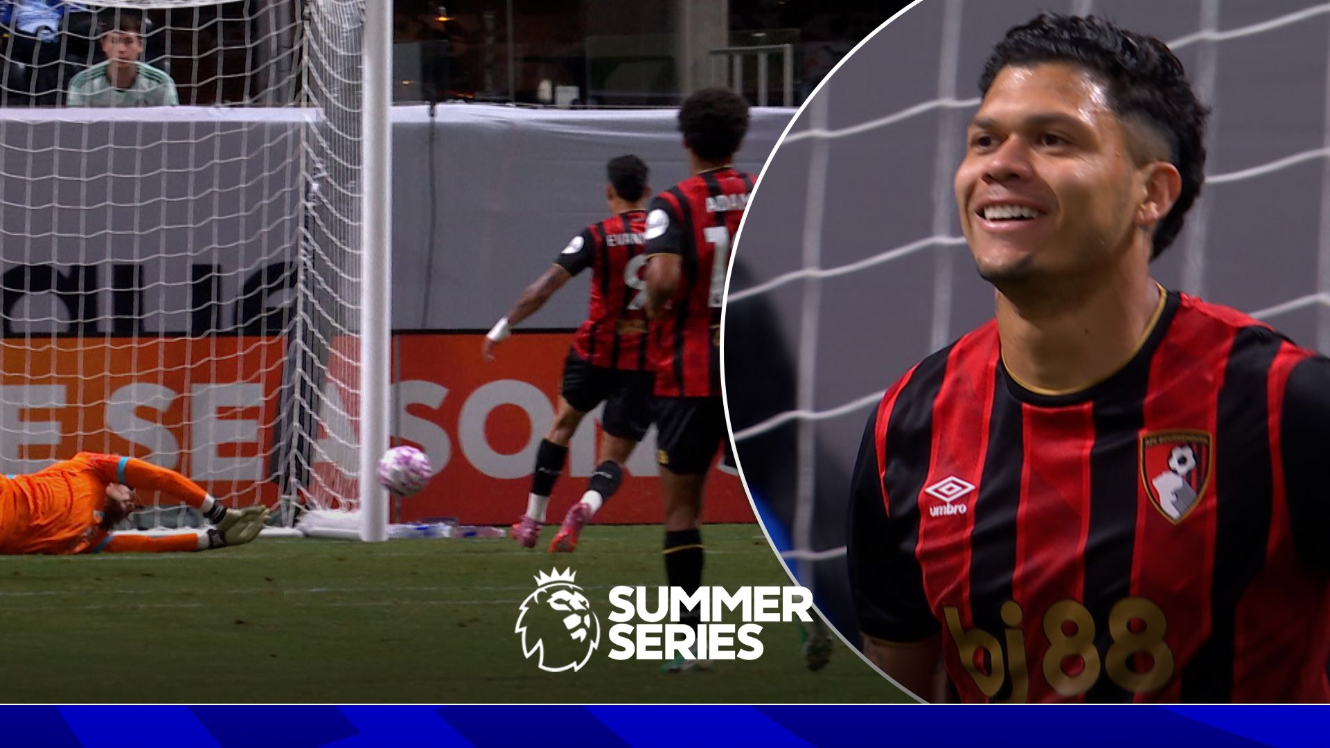 Look away Bournemouth fans... Evanilson misses absolute sitter!