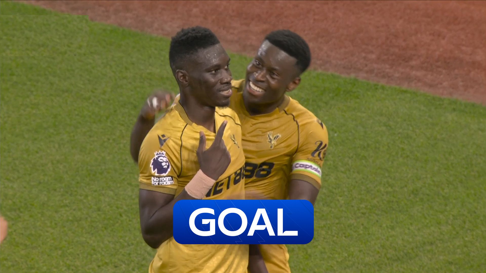 Sarr makes it three with 'brave' header at back post!