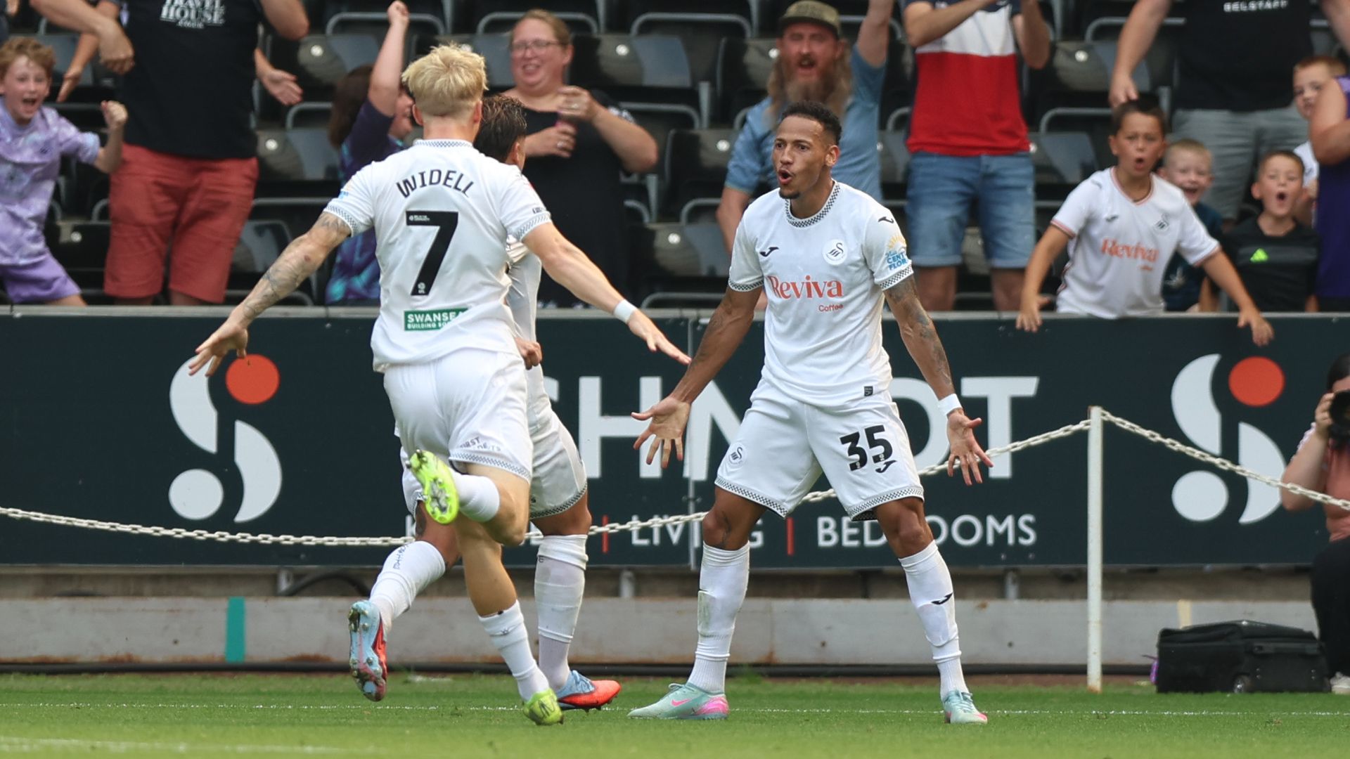 Sheff Utd's poor start continues with defeat at Swansea