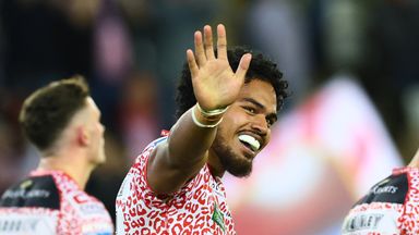  Leigh Leopards' Alec Tuitavake scores the 7th try and celebrates in their 46-6 thrashing of Castlefield