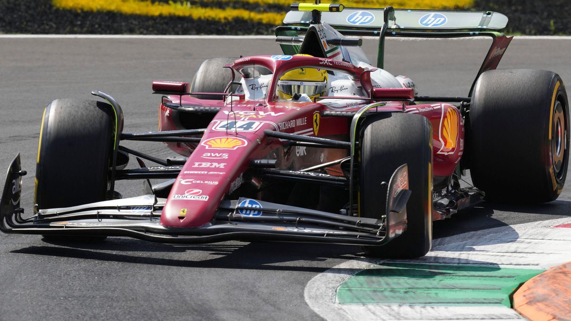 Hamilton fastest as Ferrari make flying start at Monza