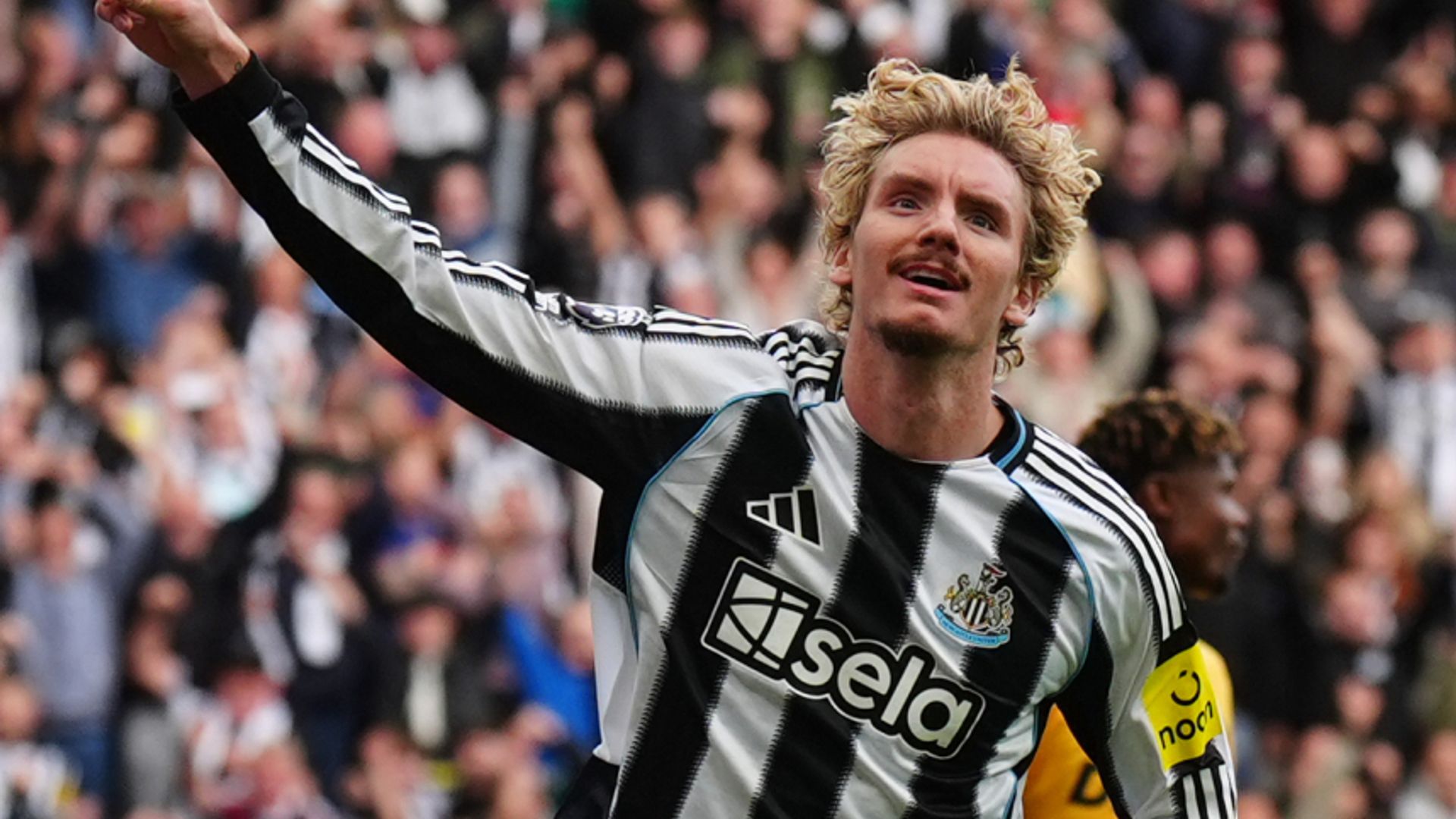 Woltemade scores on debut as Newcastle beat Wolves to secure first win