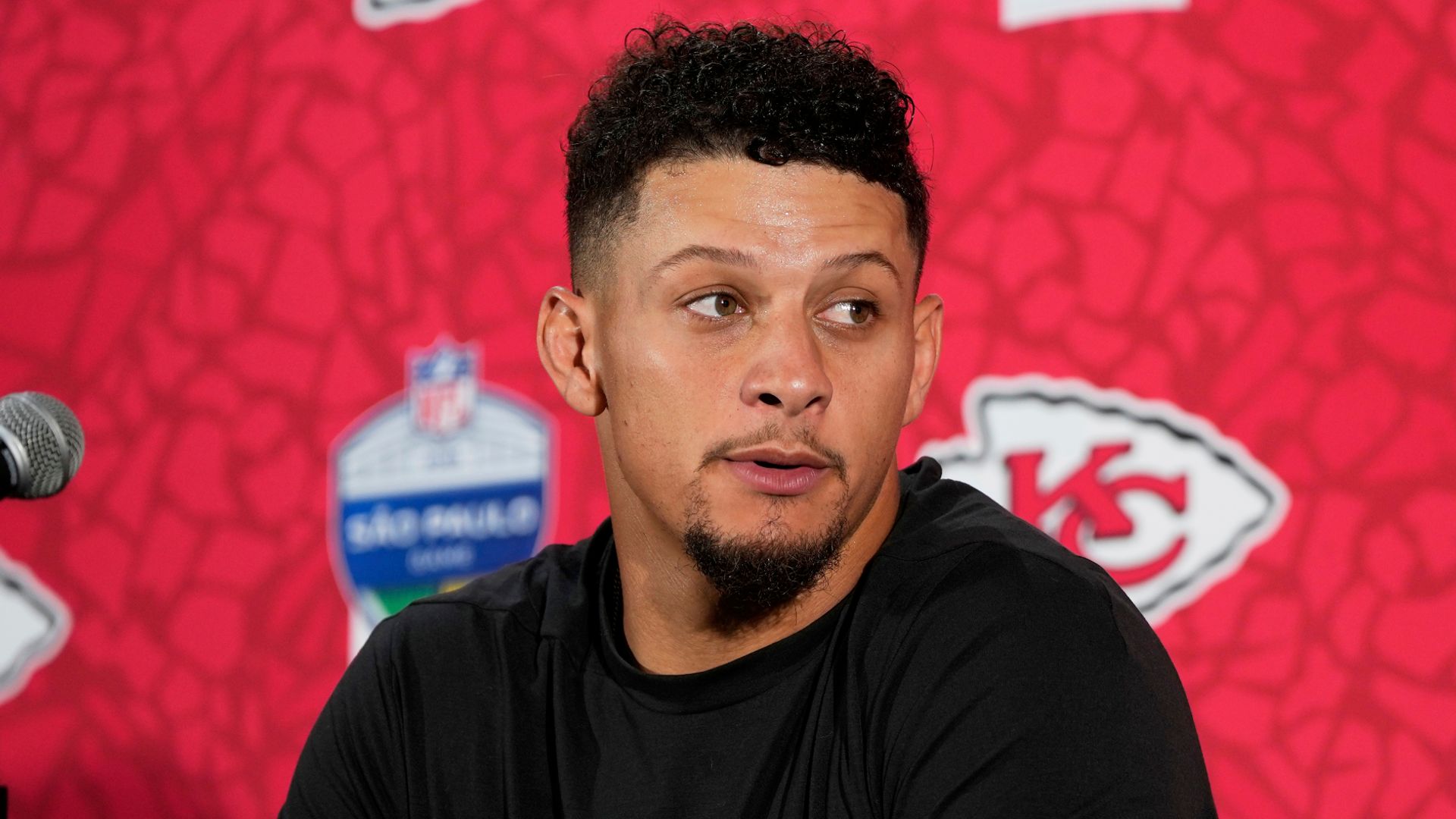 Should Mahomes and Chiefs be concerned? 'They aren't the same!'
