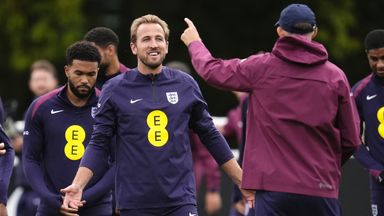Harry Kane and Thomas Tuchel in England training