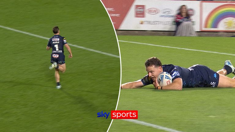 Wigan extends its progress while Jayfield runs the length of the field to advance after the fabrication of the wonderful French dust.