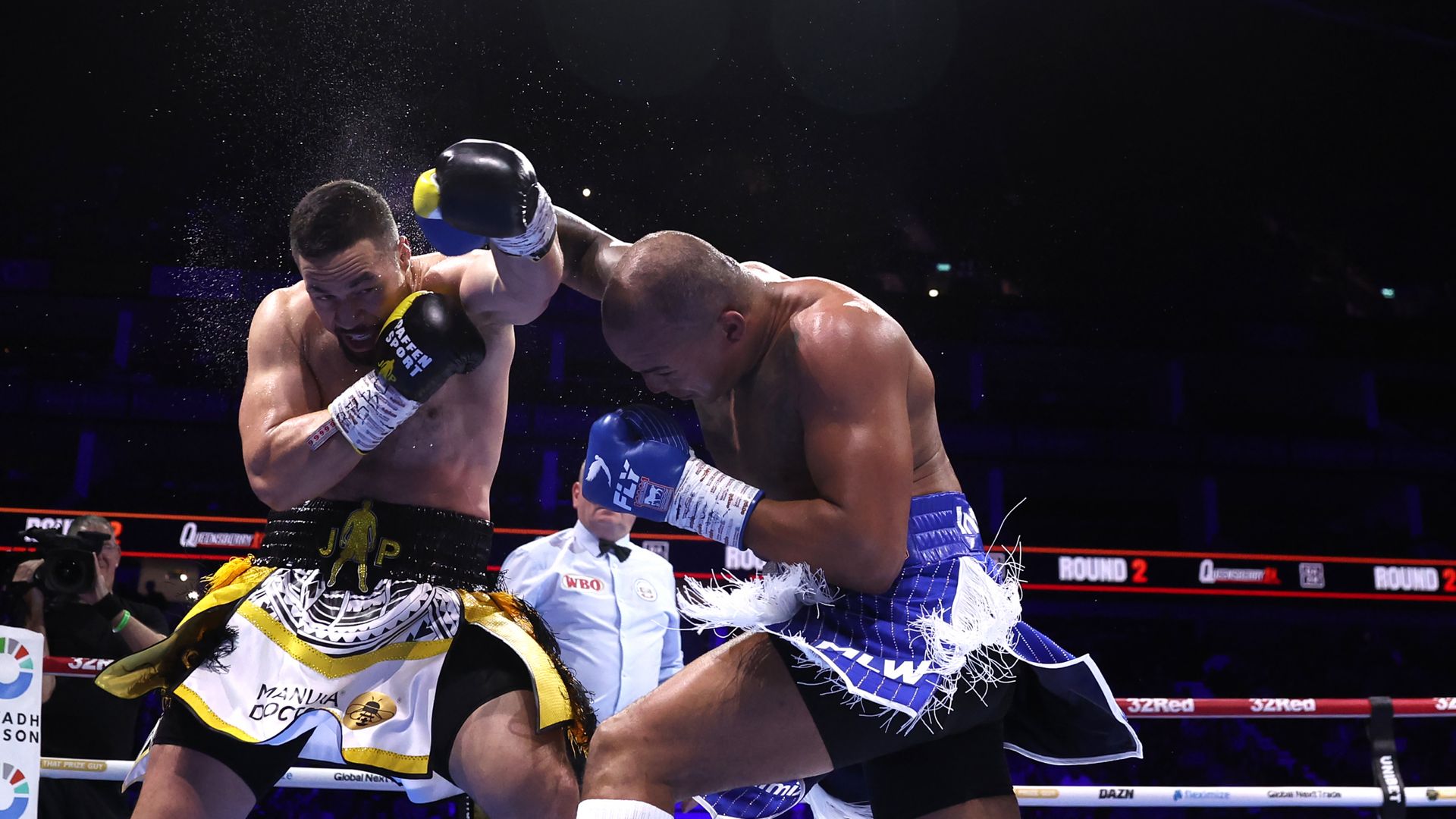 Wardley stuns Parker with 11th-round stoppage victory