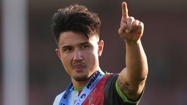 Marcus Smith shaded Owen Farrell on his return to guide Harlequins to London derby victory over Saracens 