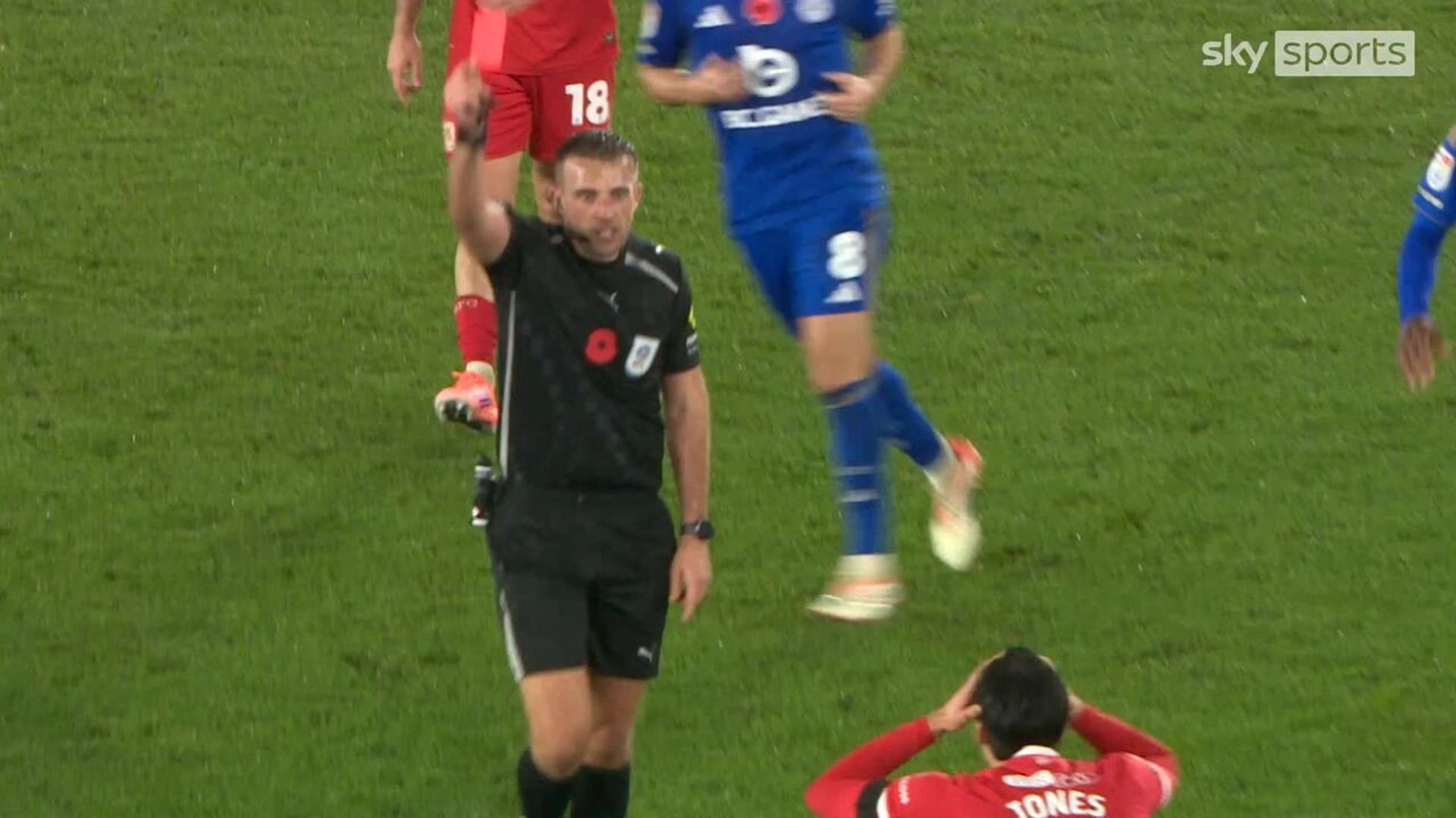 Jones sees red for last-man challenge against Leicester