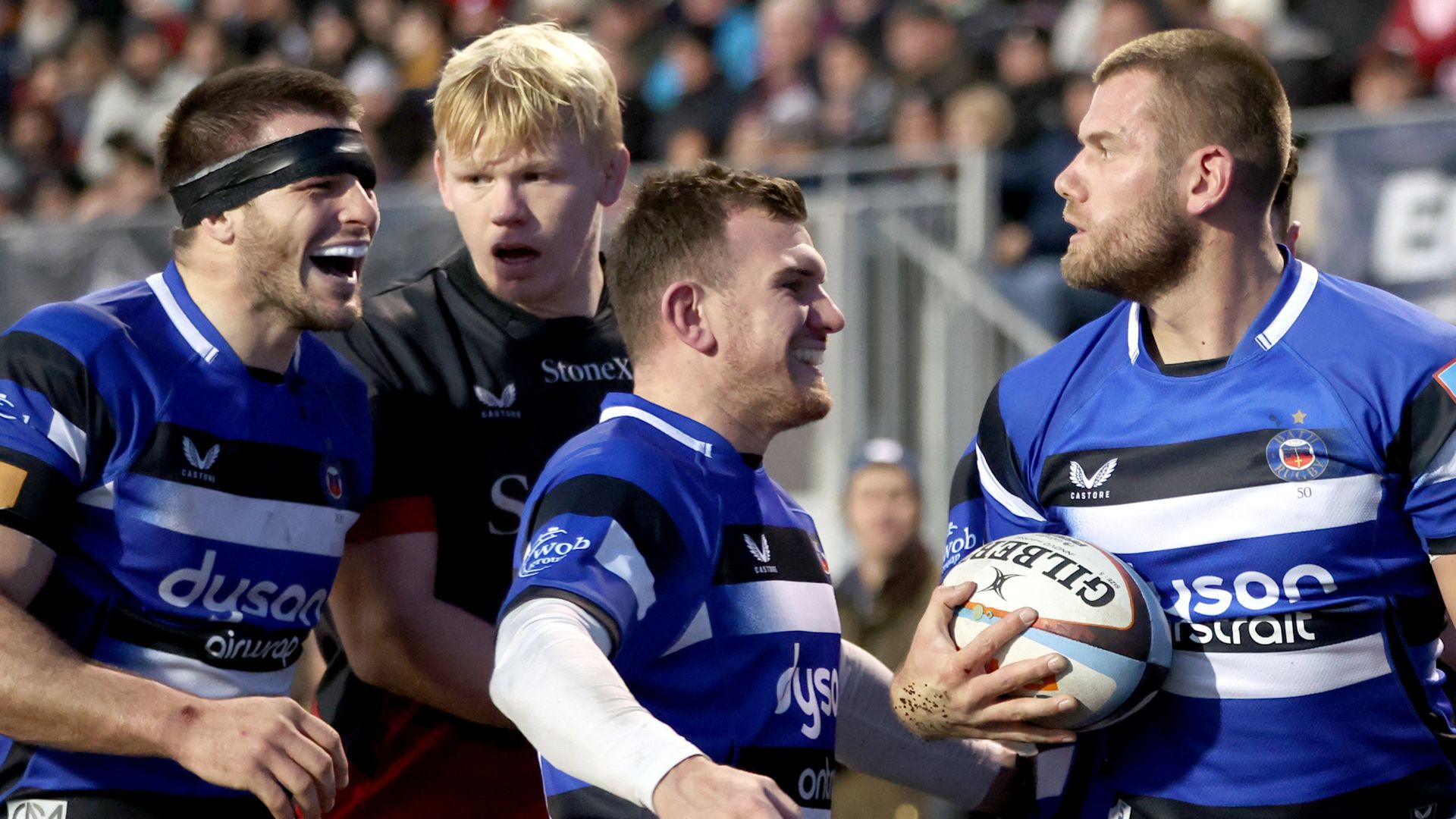 Bath move top of Gallagher Prem as Arundell snatches late win over Saracens
