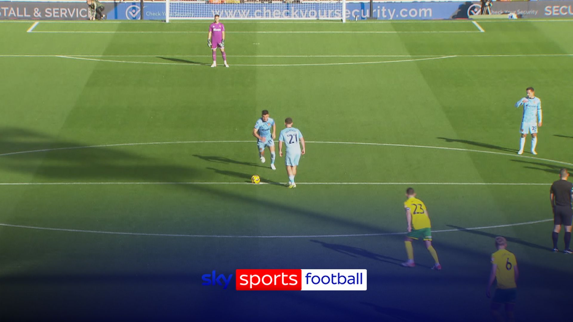 Audacious!! | Hull shoot direct from kick-off at Norwich