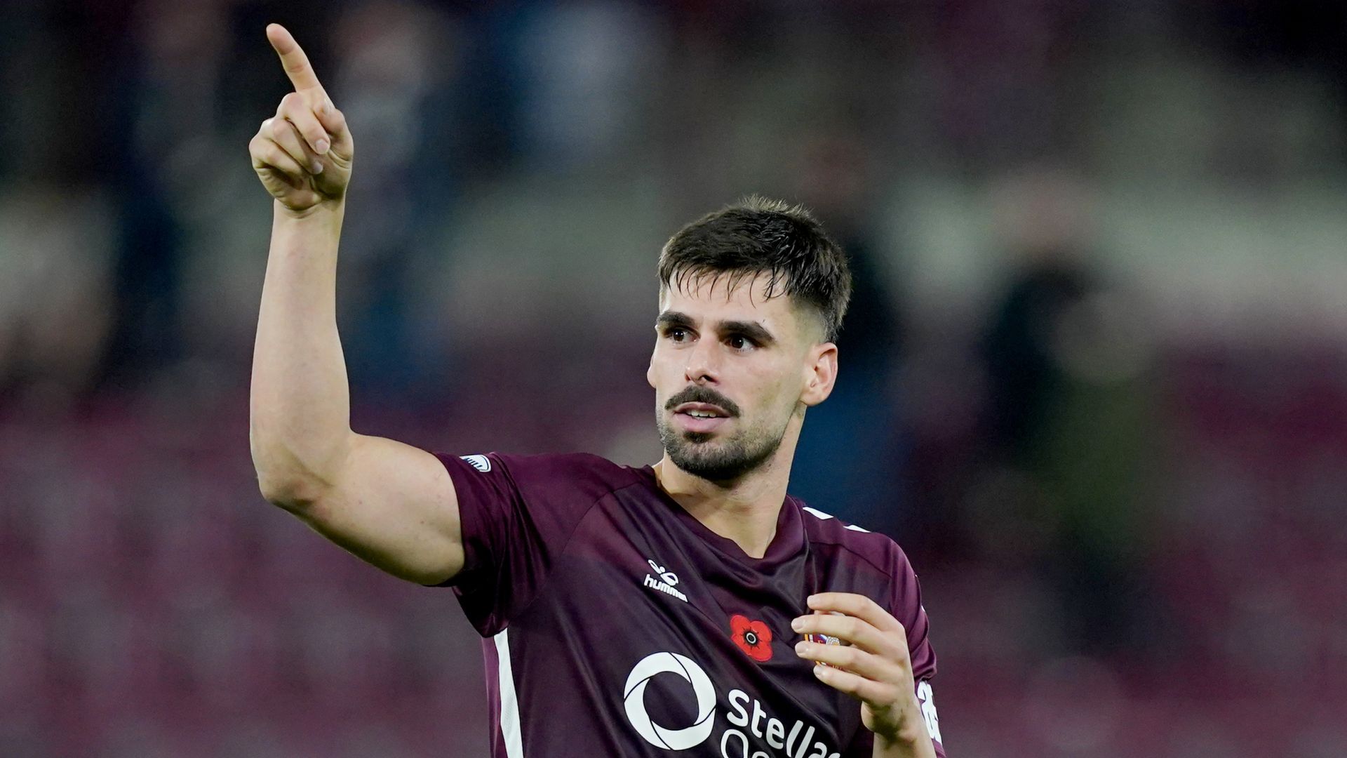 League leaders Hearts drop points in draw with Dundee United 