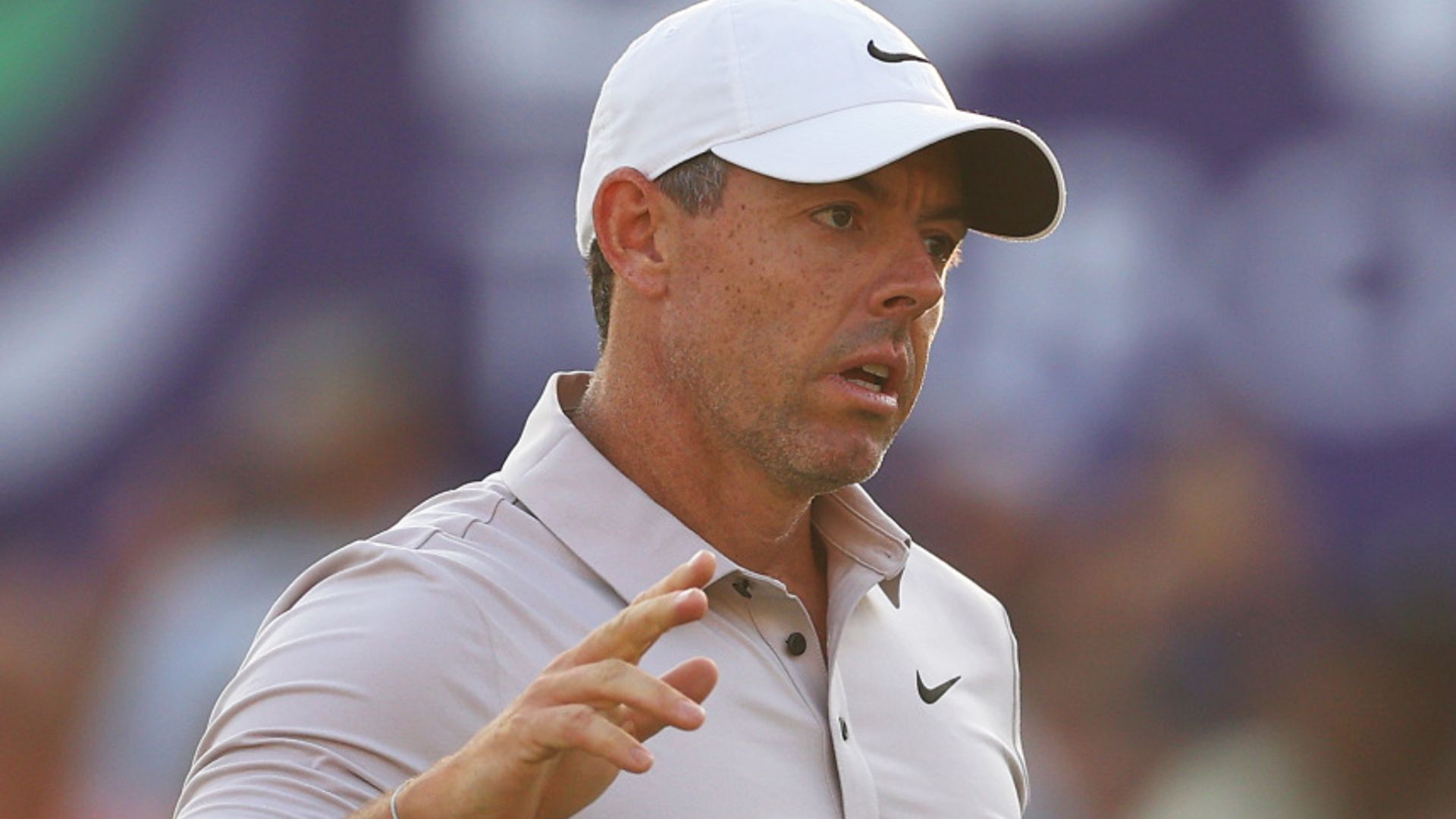 McIlroy shares lead in Dubai thriller with Hatton, Fleetwood chasing
