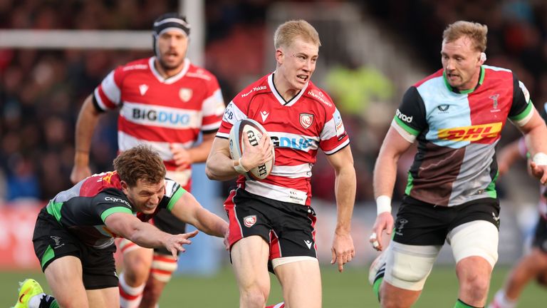 Ben Redshaw streaks away for Gloucester's first try against Harlequins