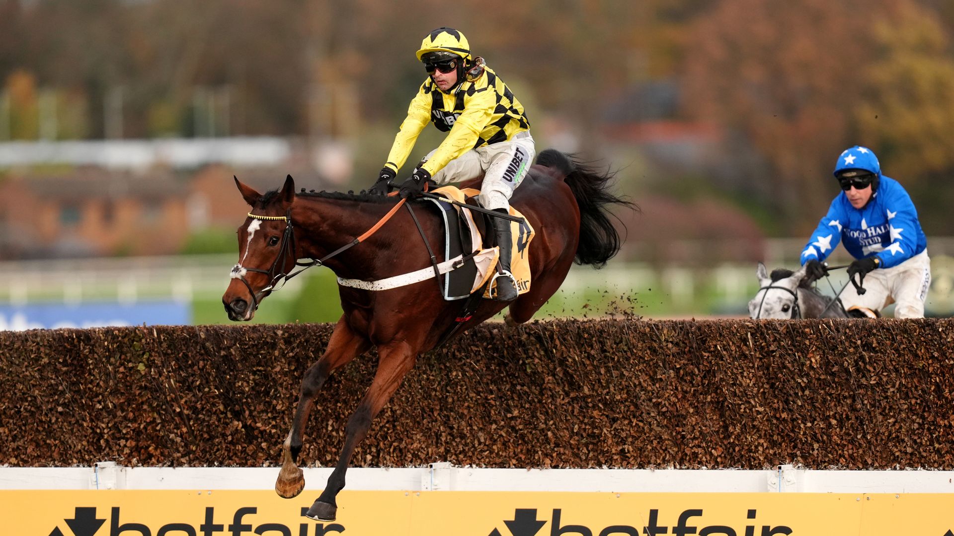 Lulamba reigns in Henry VIII Chase triumph