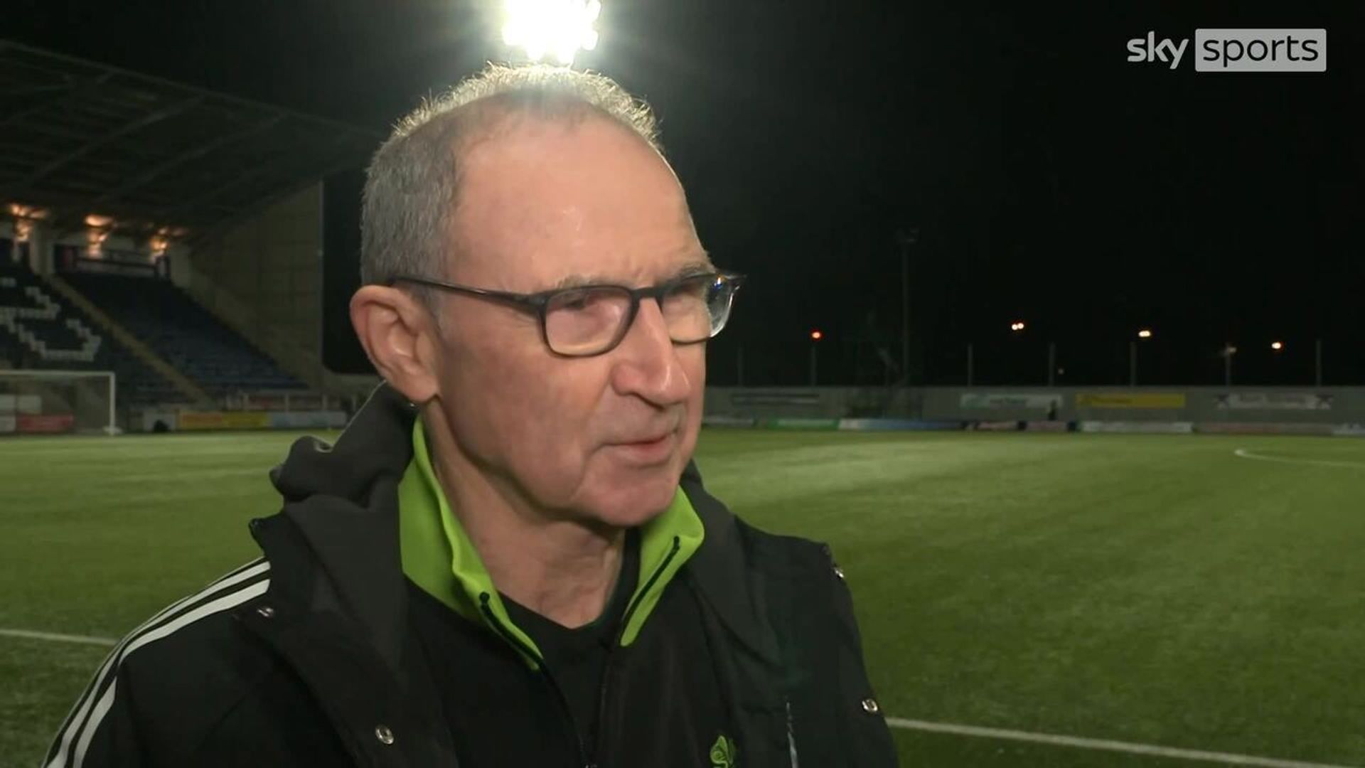 O'Neill 'hoping' on transfers amid 'dog fight' 