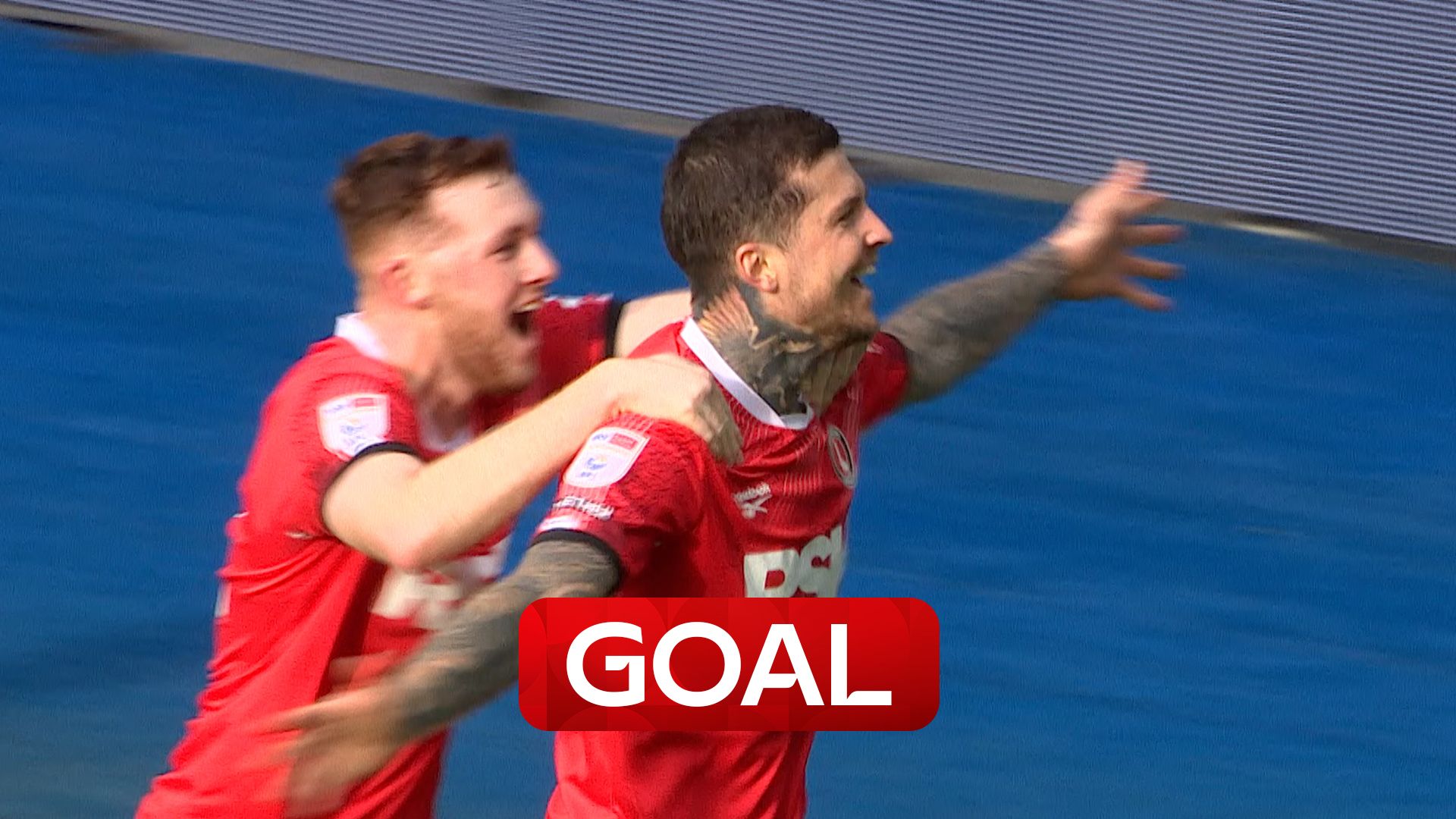 'What a finish!' | Dykes doubles Charlton's lead!