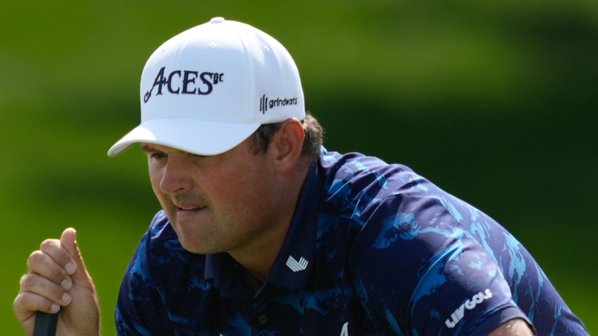 Reed holds big lead in Dubai as McIlroy chases fast finish LIVE!