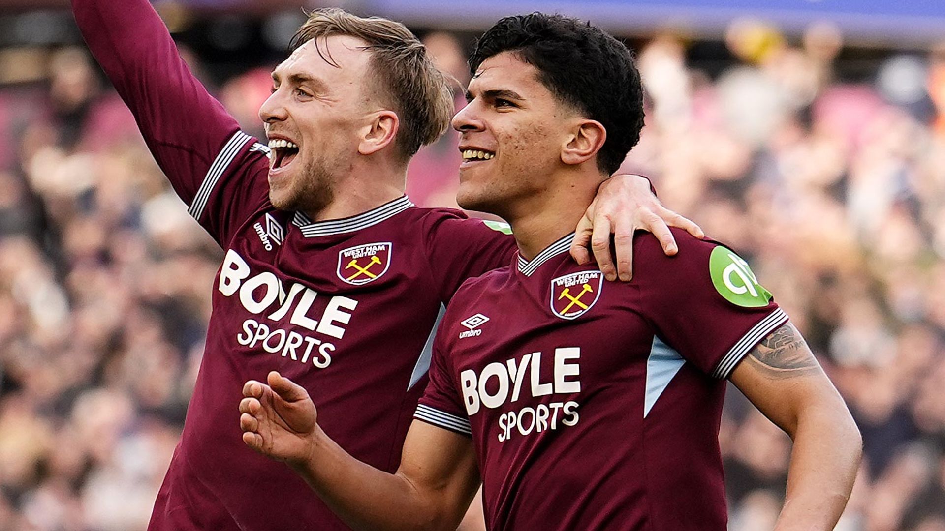 Impressive West Ham beat Sunderland to boost survival hopes