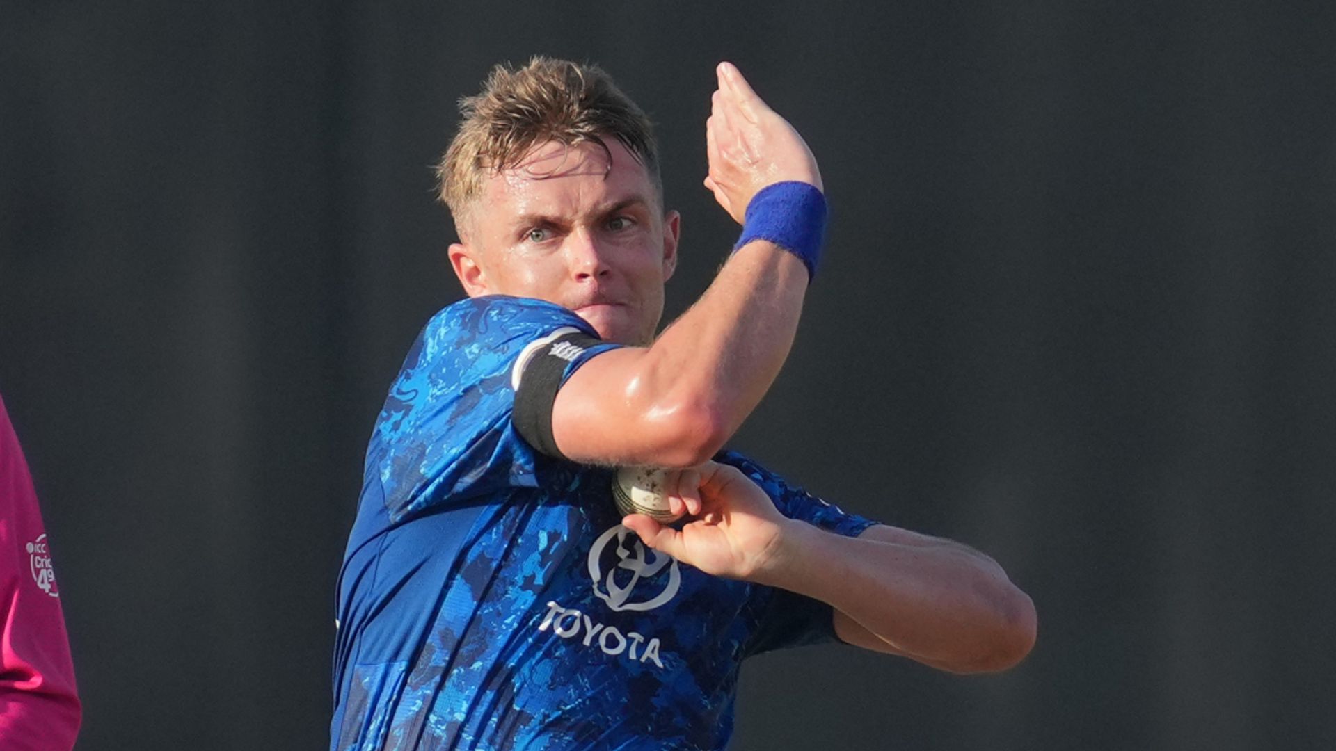 England bowling first against Sri Lanka in must-win second ODI LIVE!