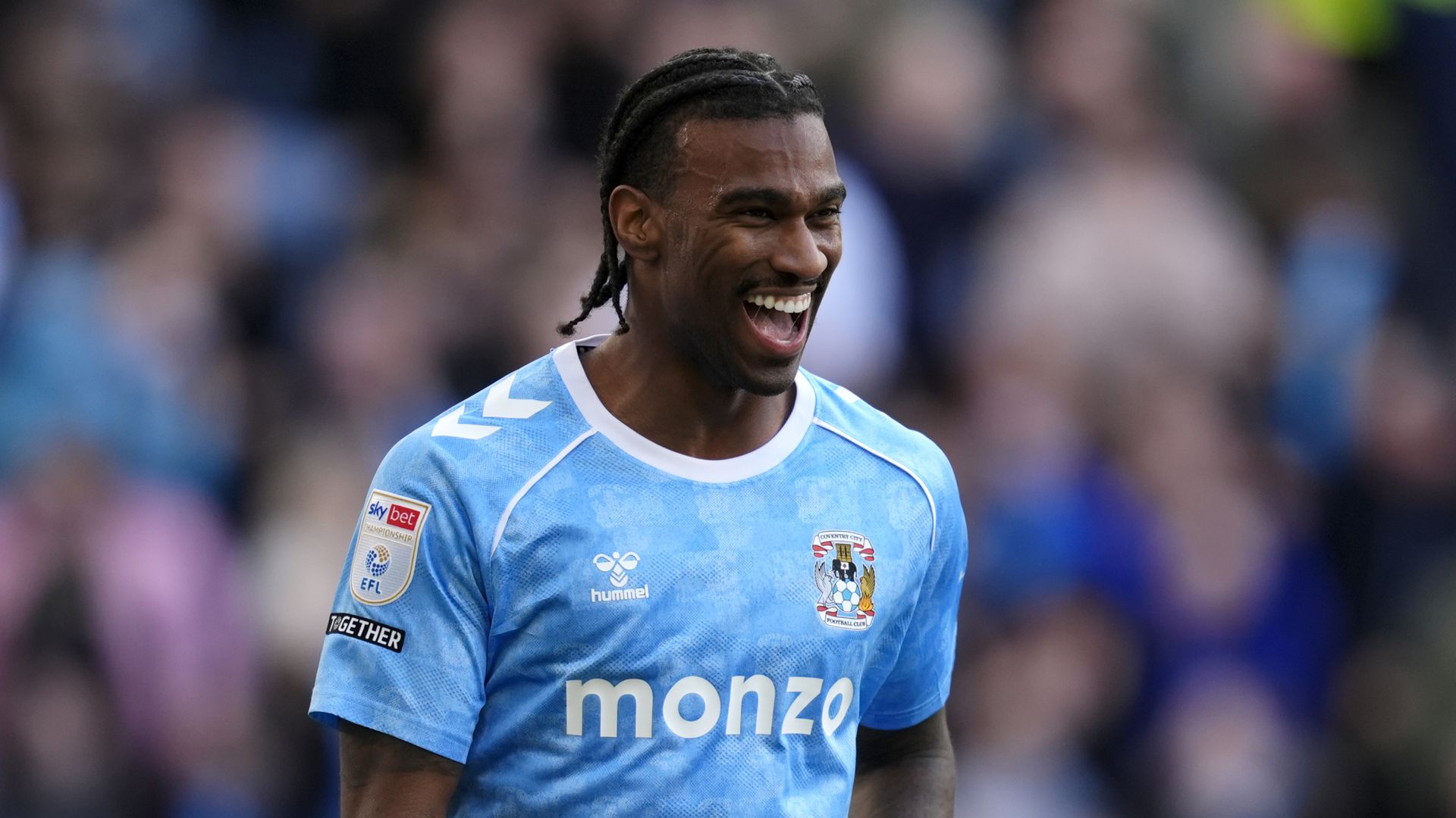 Coventry strike late to beat Stoke and edge closer to promotion