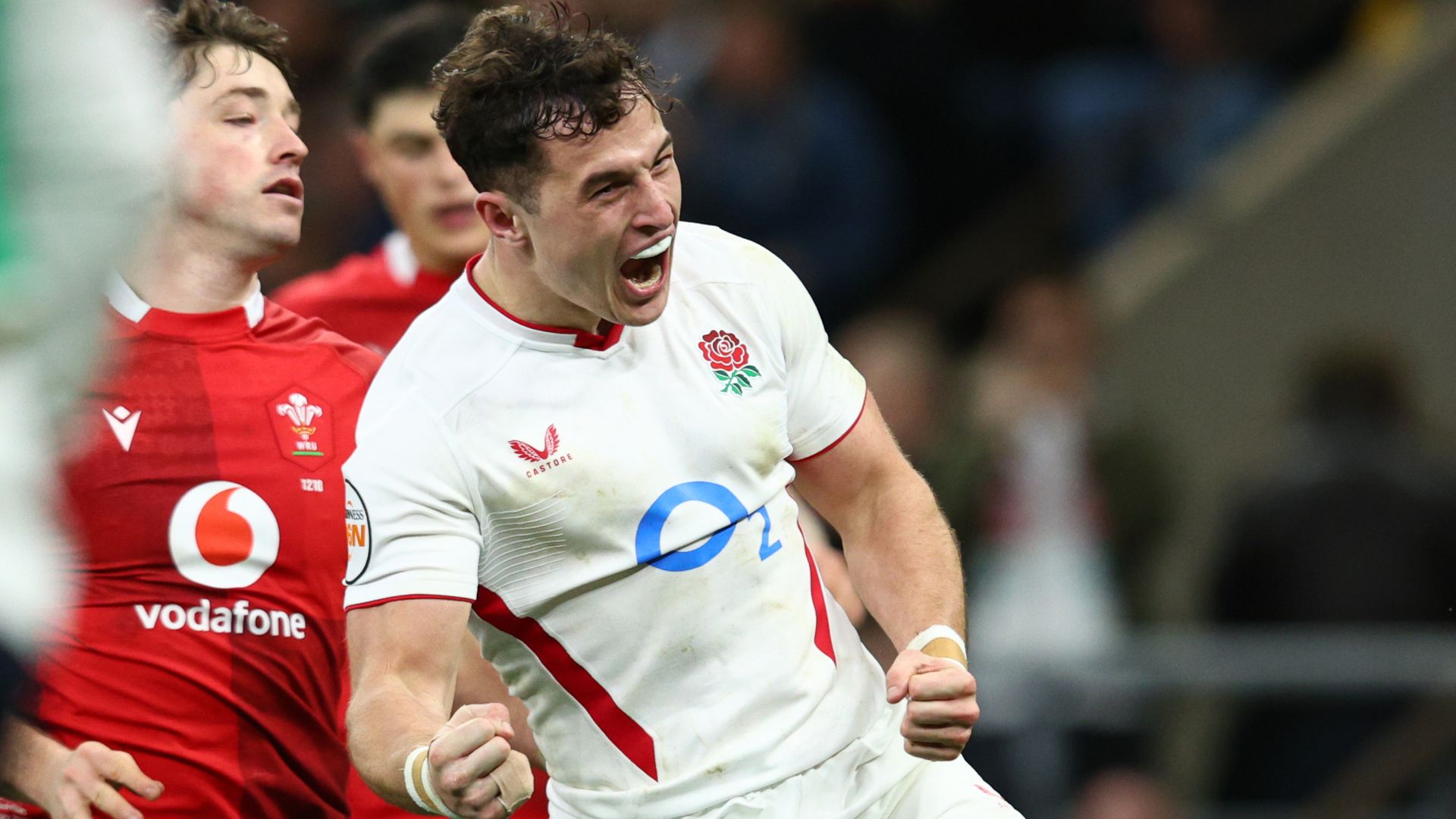 Arundell scores hat-trick in England's seven-try mauling of sorry Wales