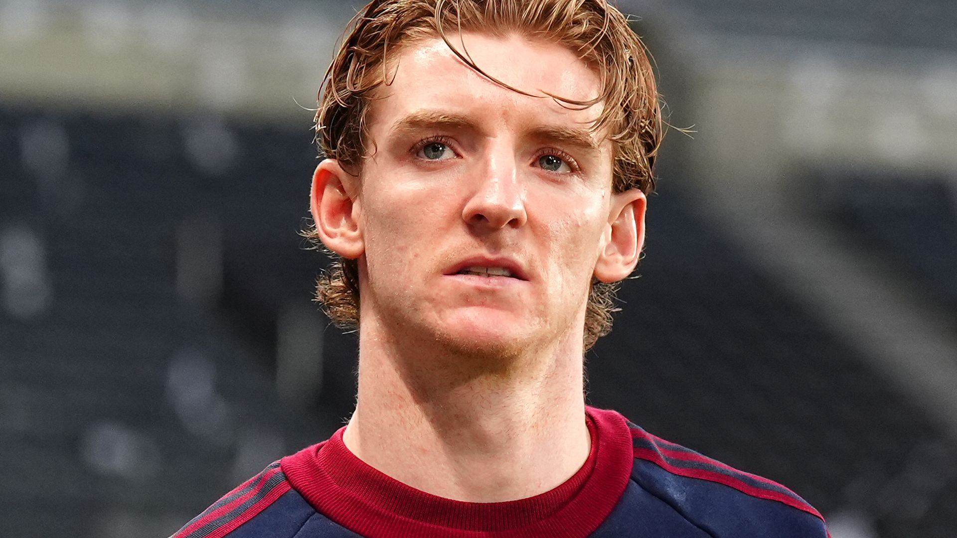 'It was my decision' - Howe defends Gordon after Shearer criticism 