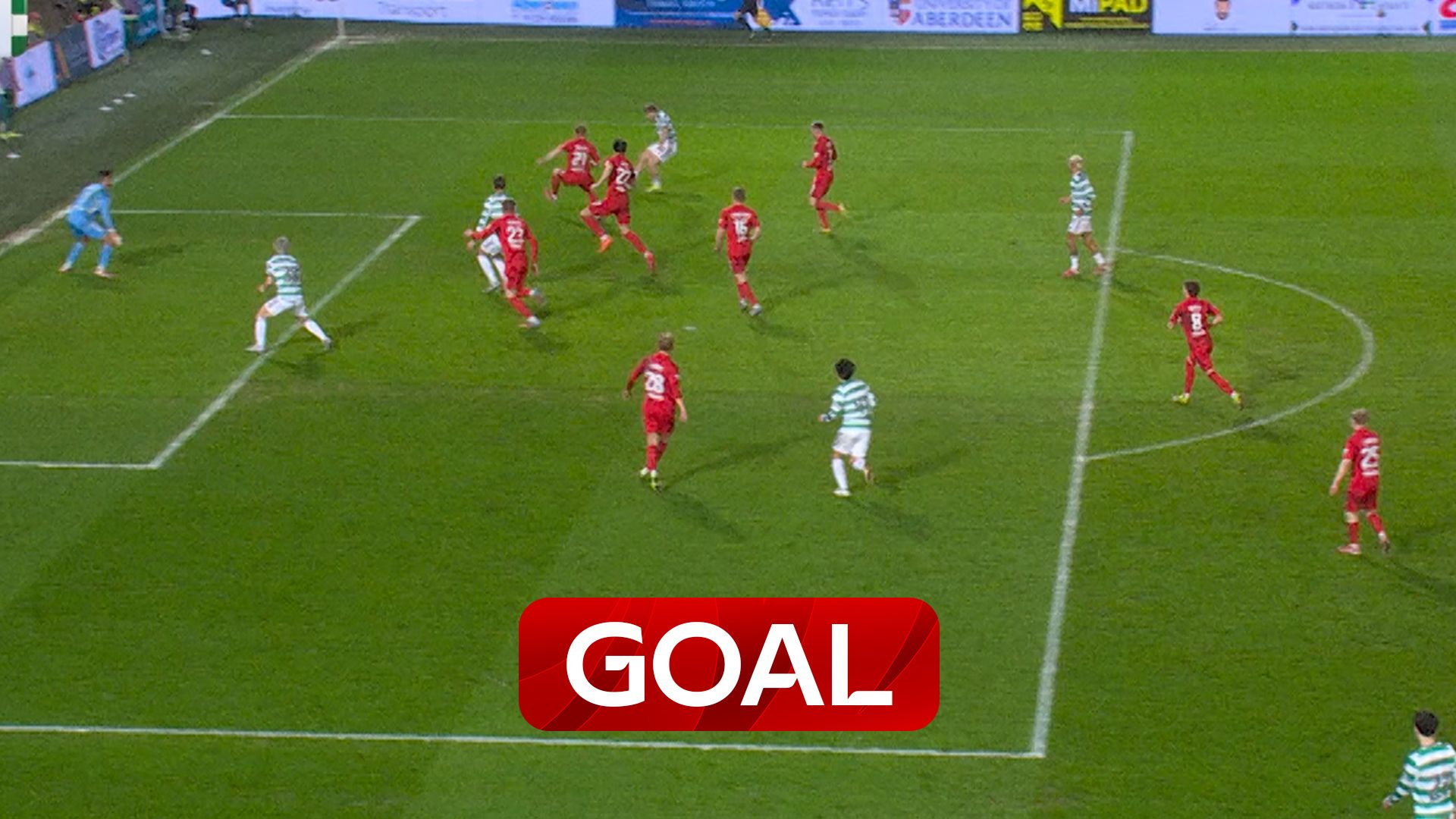 'It's impossible to tell!' | Celtic take the lead after tight offside check!