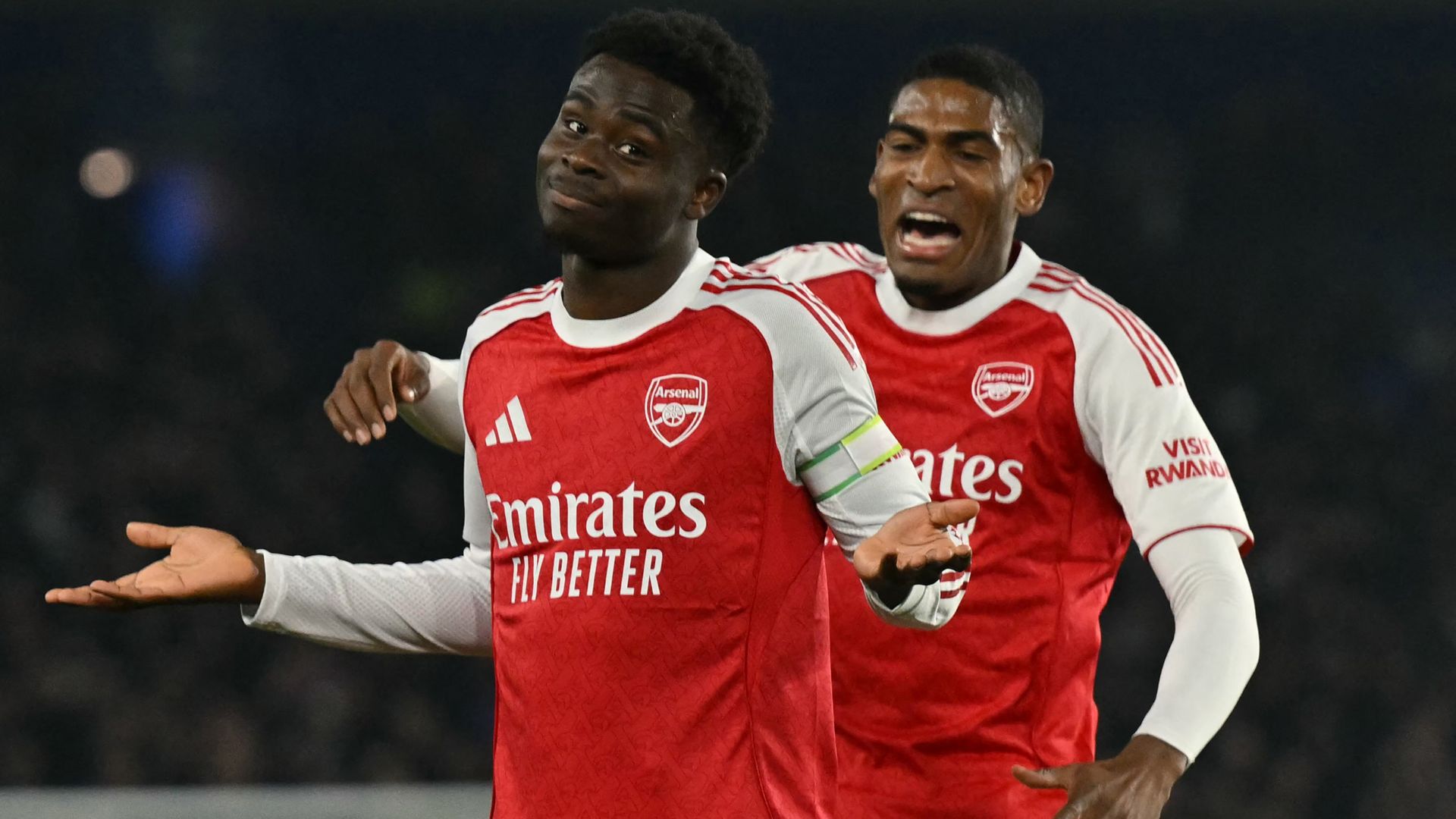 Saka strikes! Arsenal in front against Brighton LIVE!