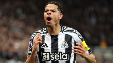 William Osula celebrates after scoring in injury time to give Newcastle a 2-1 lead against Manchester United
