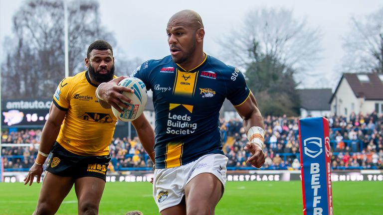 Leeds' Maika Sivo crosses for his hat-trick try (Photo: Allan McKenzie/SWpix.com)