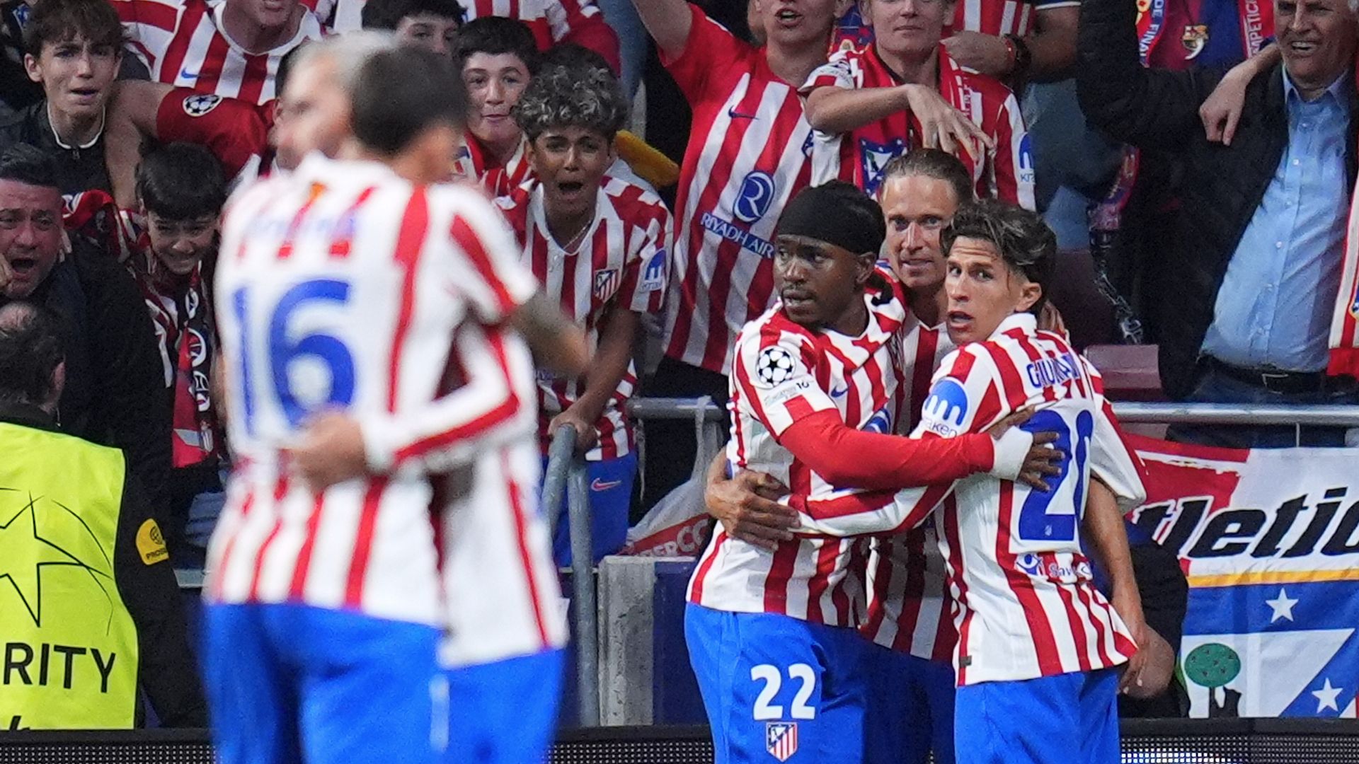 Atletico overcome Barcelona fightback to reach CL semis