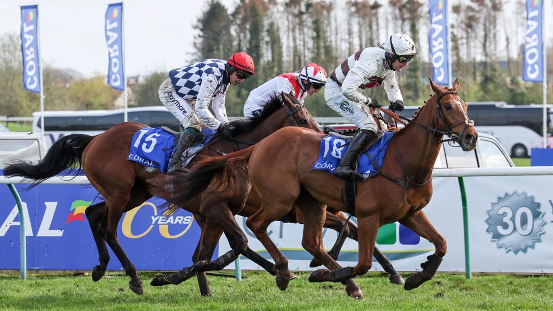 Kap Vert clinches Scottish National gold for Hobbs and White