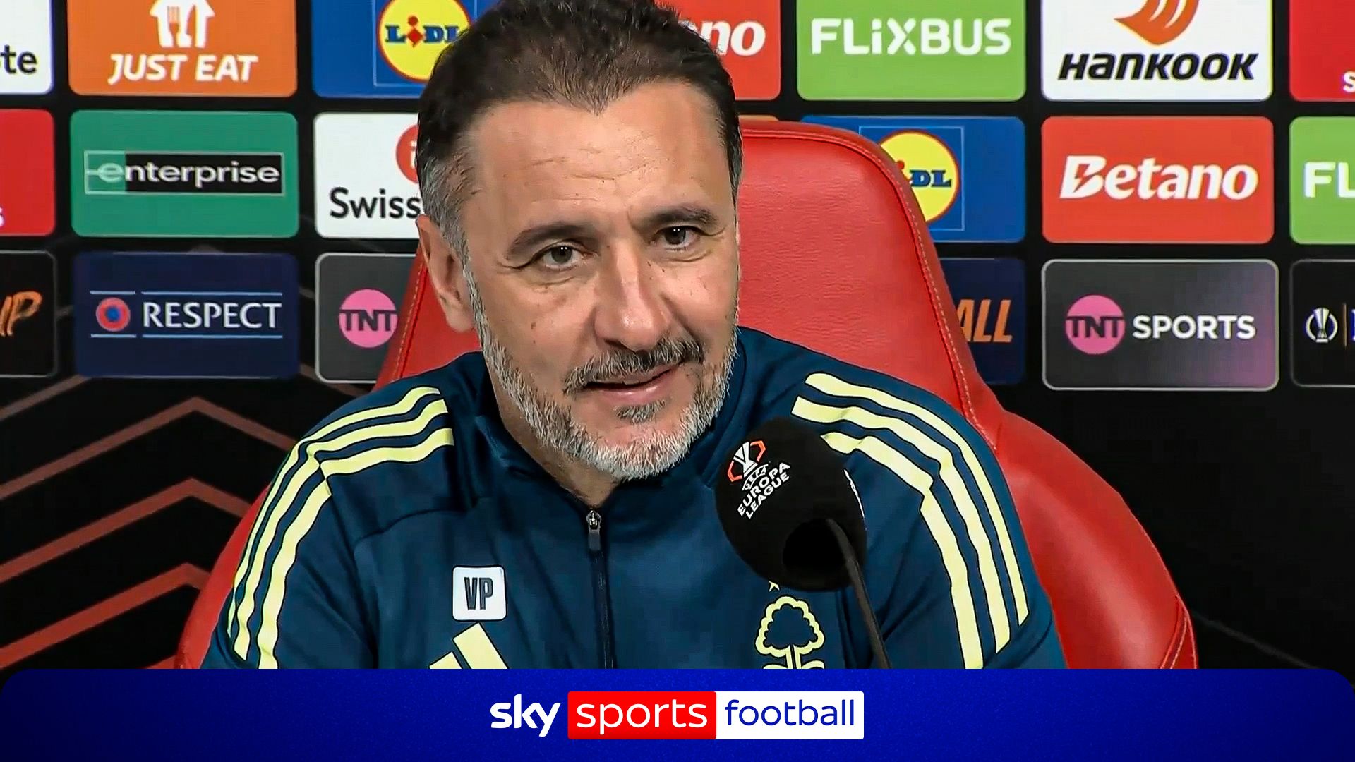 'I need to think about both games' | Pereira not committing full strength team against Porto  