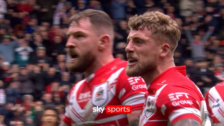 Daryl Clark finishes strongly to bring St Helens back into the contest against Wigan