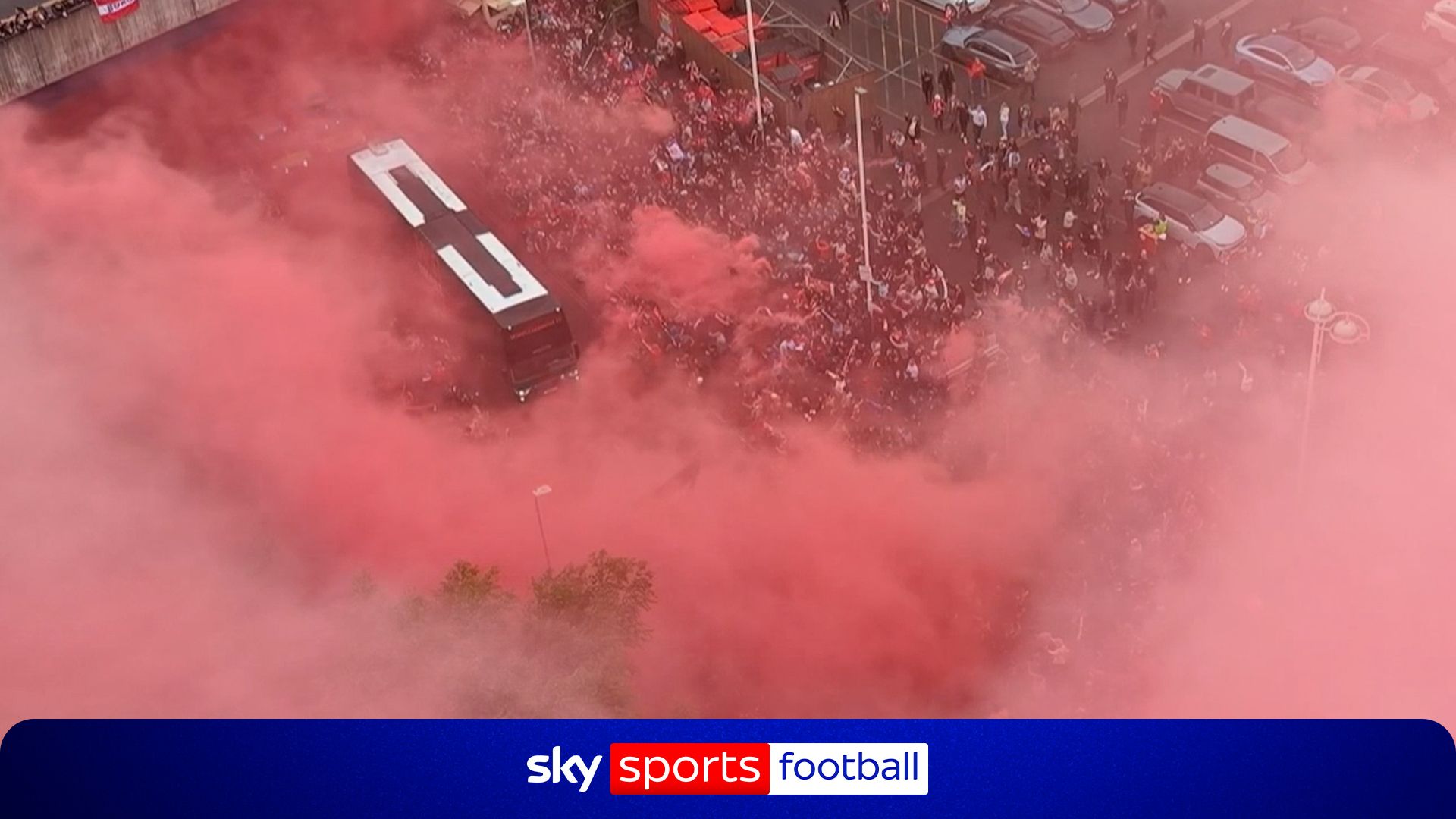 Middlesbrough players receive HUGE welcome ahead of play-off clash