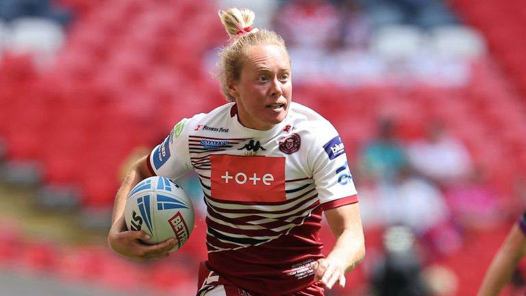 Wigan's Anna Davies scored tries either side of half-time