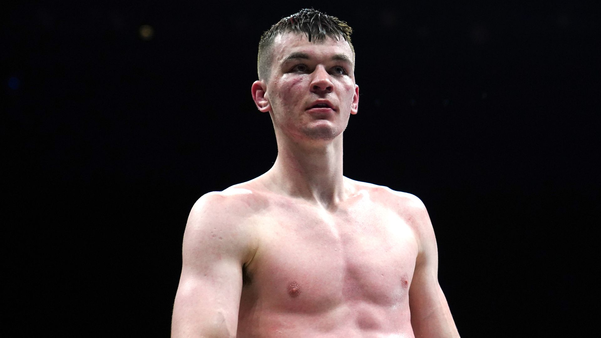 McKenna, dünya şampiyonluğu mücadelesinin ardından Canelo ve Eubank Jr'a bakıyor