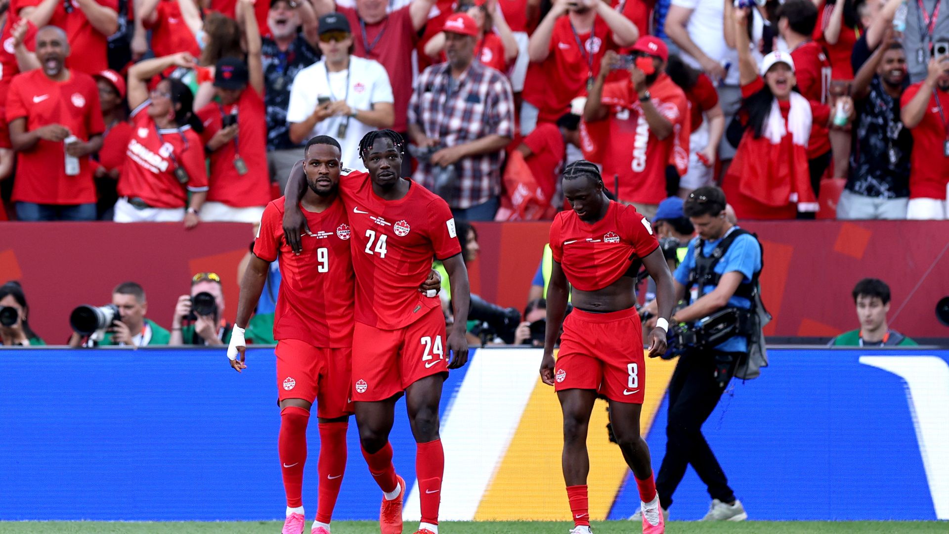Reaction as Southampton's Larin helps Canada draw with Bosnia LIVE!