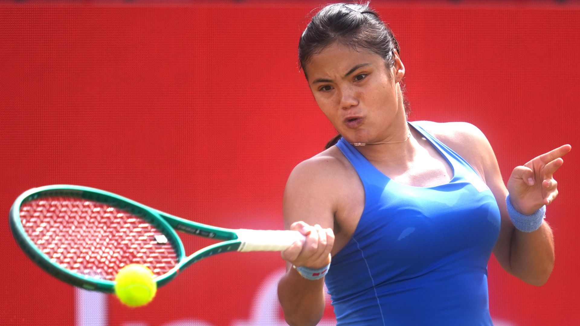 Emma Raducanu Defeated by Donna Vekic in Queen's Final