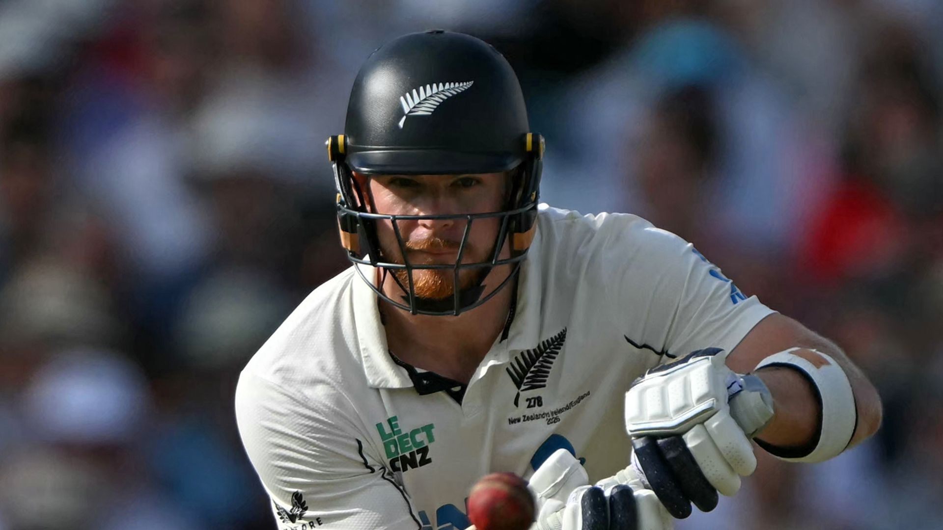 Blundell falls after bringing up fifty; NZ six down vs England LIVE!