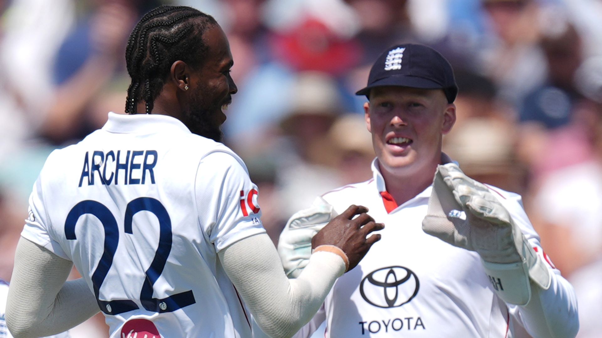 Archer strikes early for England after NZ start second innings leading by 100 LIVE!