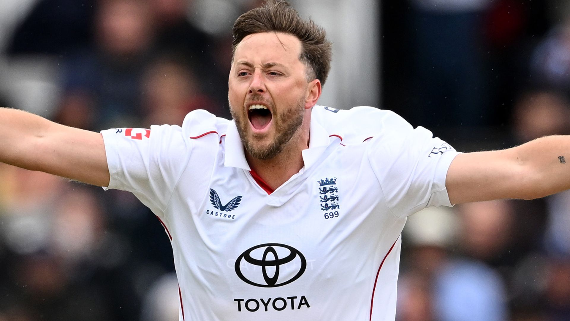 Robinson strikes twice before rain curtails England's victory charge vs NZ LIVE!