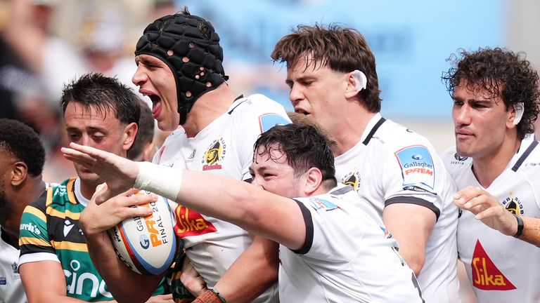 Dafydd Jenkins scored for Exeter a minute after the sin-binning as they moved in front