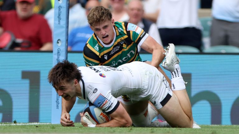 Cameron Ridl sped in for Exeter's opening try as they responded quickly 
